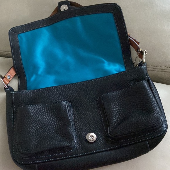 Authentic Coach leather shoulder bag - Picture 2 of 6